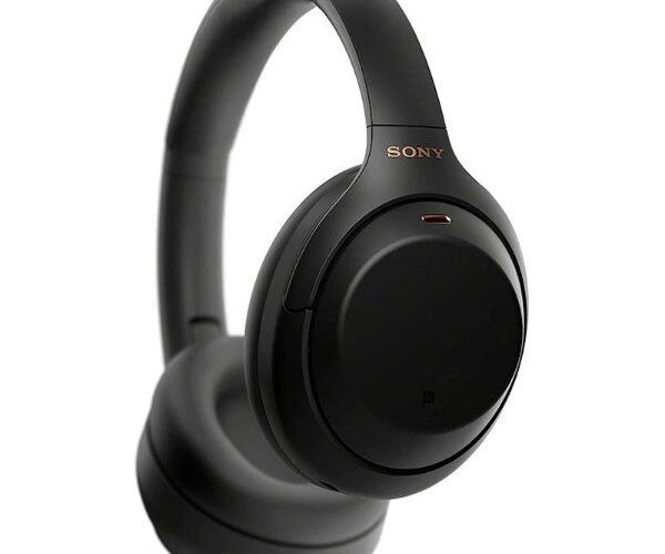 The best headphones 2022: tops cans from Sony, Bose and more